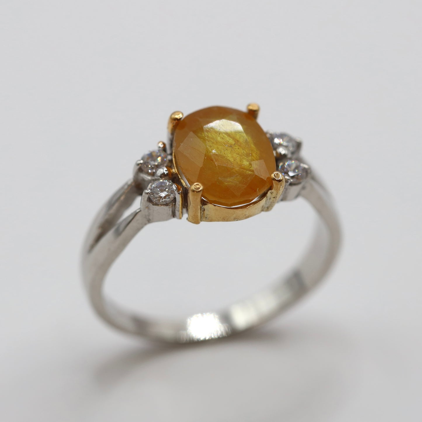 9K yellow gold and 925 silver sapphire ring