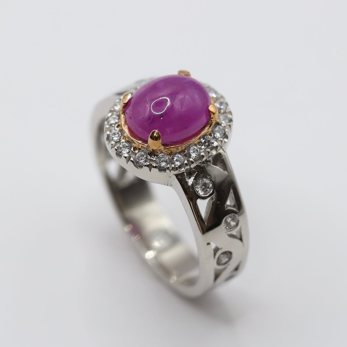 handmade ruby ring with 9K gold and silver 925